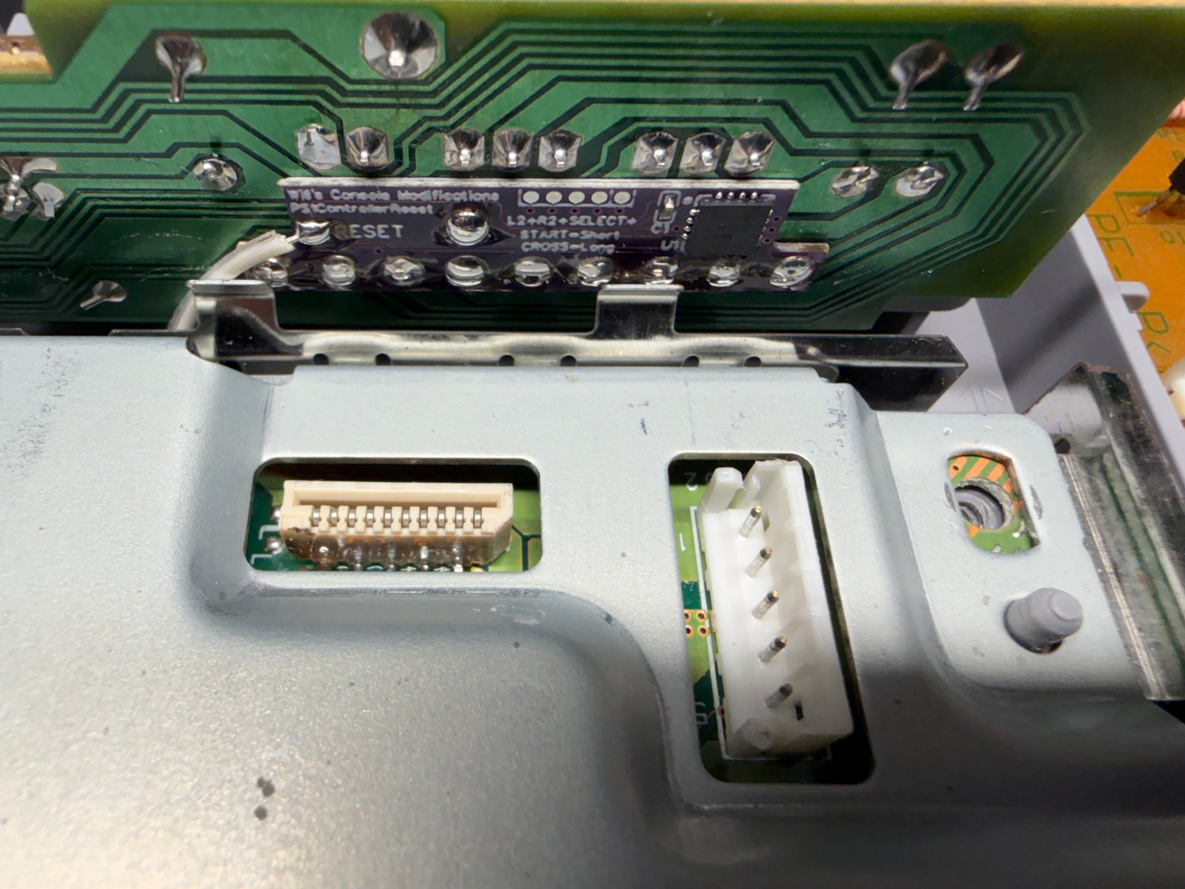 PlayStation 1 - HDMI Bundle