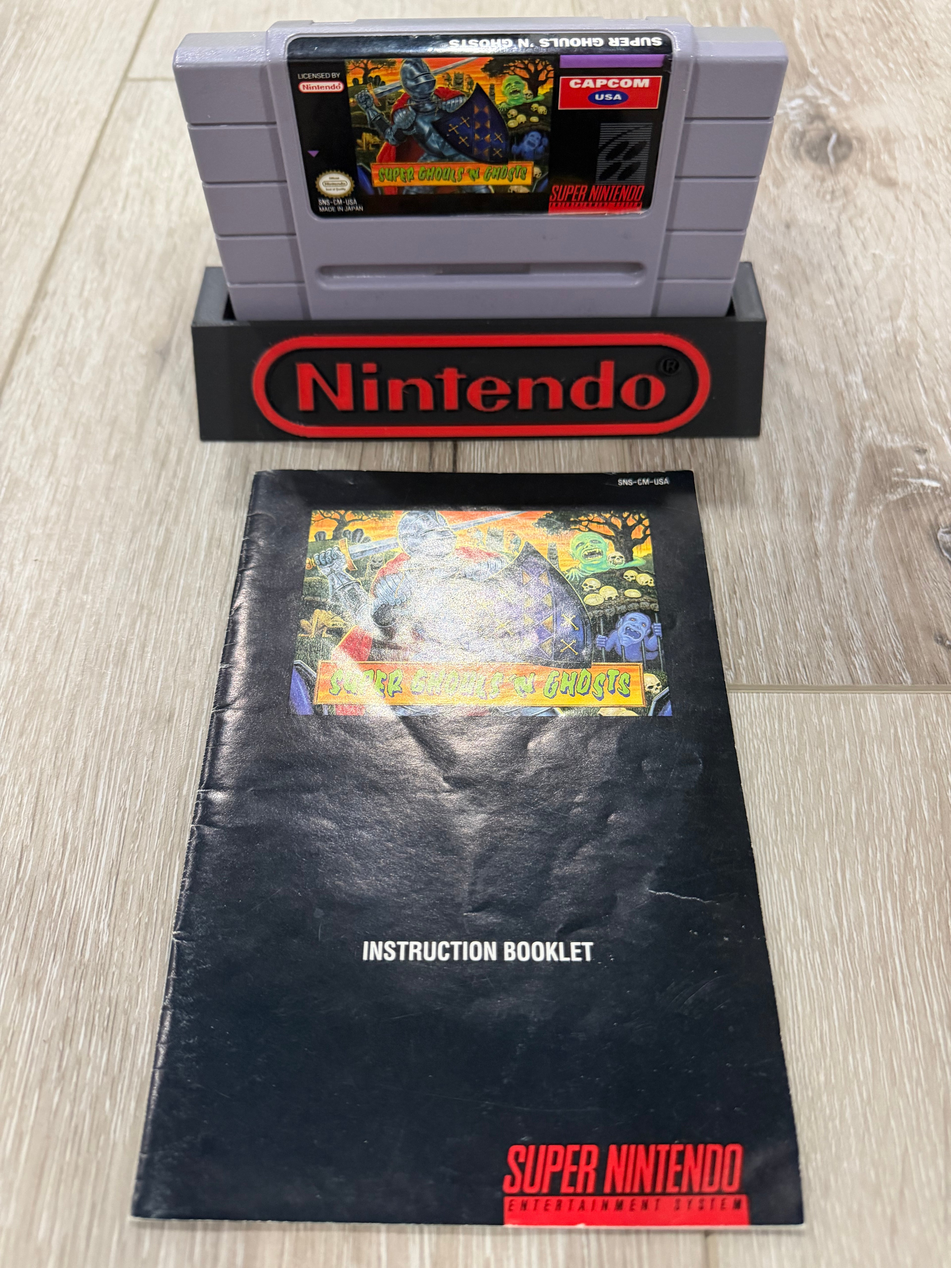 Super Ghouls 'N Ghosts (Super Nintendo) w/ manual
